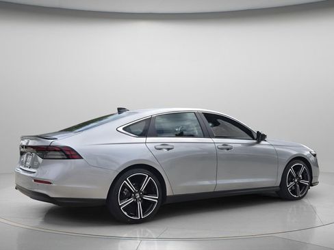 Certified 2024 Honda Accord Sport image 7