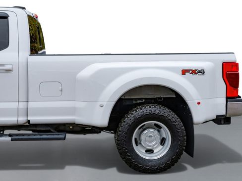 Used 2020 Ford F350 Lariat w/ Lariat Value Package image 11