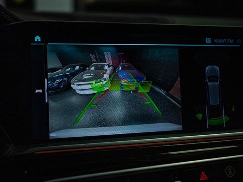 Used 2020 BMW X7 xDrive40i w/ Premium Package image 21