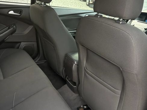 Used 2015 Ford Focus SE w/ SE Sport Package FWD image 23