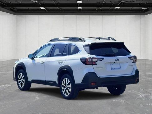 Used 2024 Subaru Outback Premium AWD/4WD image 7
