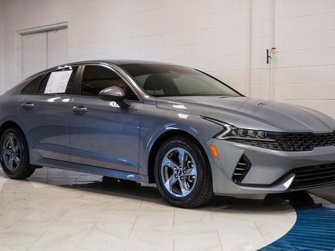 Used 2022 Kia K5 LX image 5