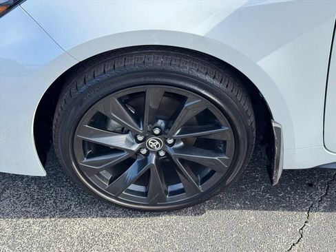 Used 2024 Toyota Corolla SE w/ SE Package image 13