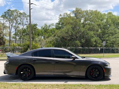 Used 2017 Dodge Charger R/T Scat Pack image 6