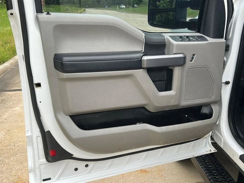 Used 2018 Ford F250 XLT w/ XLT Value Package AWD/4WD image 41