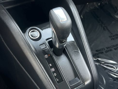 Used 2024 Nissan Kicks S image 22