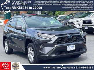 Used 2021 Toyota RAV4 XLE w/ XLE Grade Weather Package AWD/4WD video 1