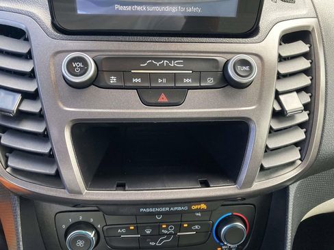 Used 2023 Ford Transit Connect XLT FWD image 22
