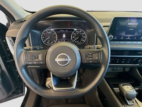 Used 2024 Nissan Rogue S AWD/4WD image 10