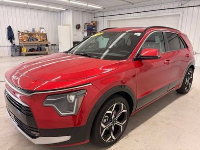 Used 2023 Kia Niro EX Touring