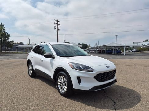 Used 2022 Ford Escape SE AWD/4WD image 3