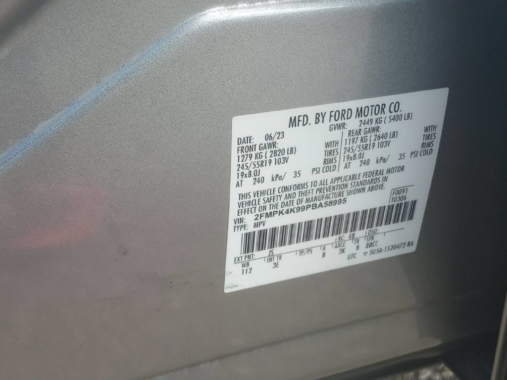 Used 2023 Ford Edge Titanium AWD/4WD image 46
