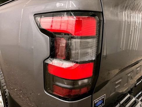 Used 2024 Nissan Frontier SV AWD/4WD image 28
