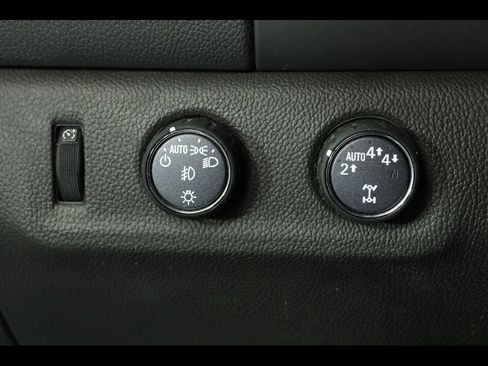 Used 2022 Chevrolet Colorado LT w/ LT Convenience Package image 27