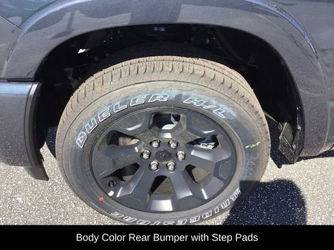 New 2026 RAM 1500 4x4 Crew Cab image 17