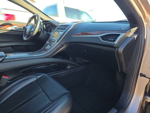 Used 2020 Lincoln MKZ Reserve image 14