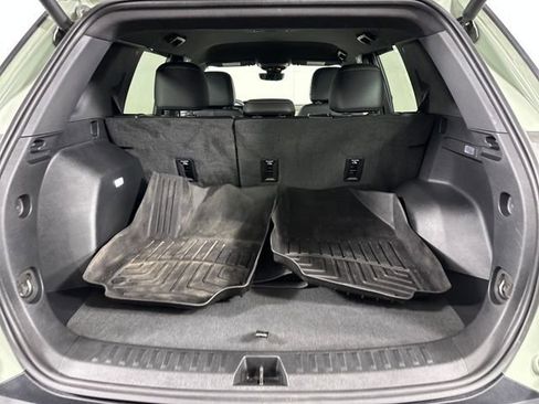 Used 2025 Chevrolet Equinox ACTIV w/ Safety and Technology Package FWD image 26