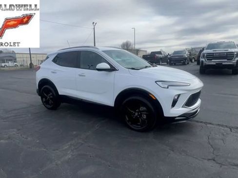 Used 2024 Buick Encore GX Sport Touring w/ Comfort Package image 2