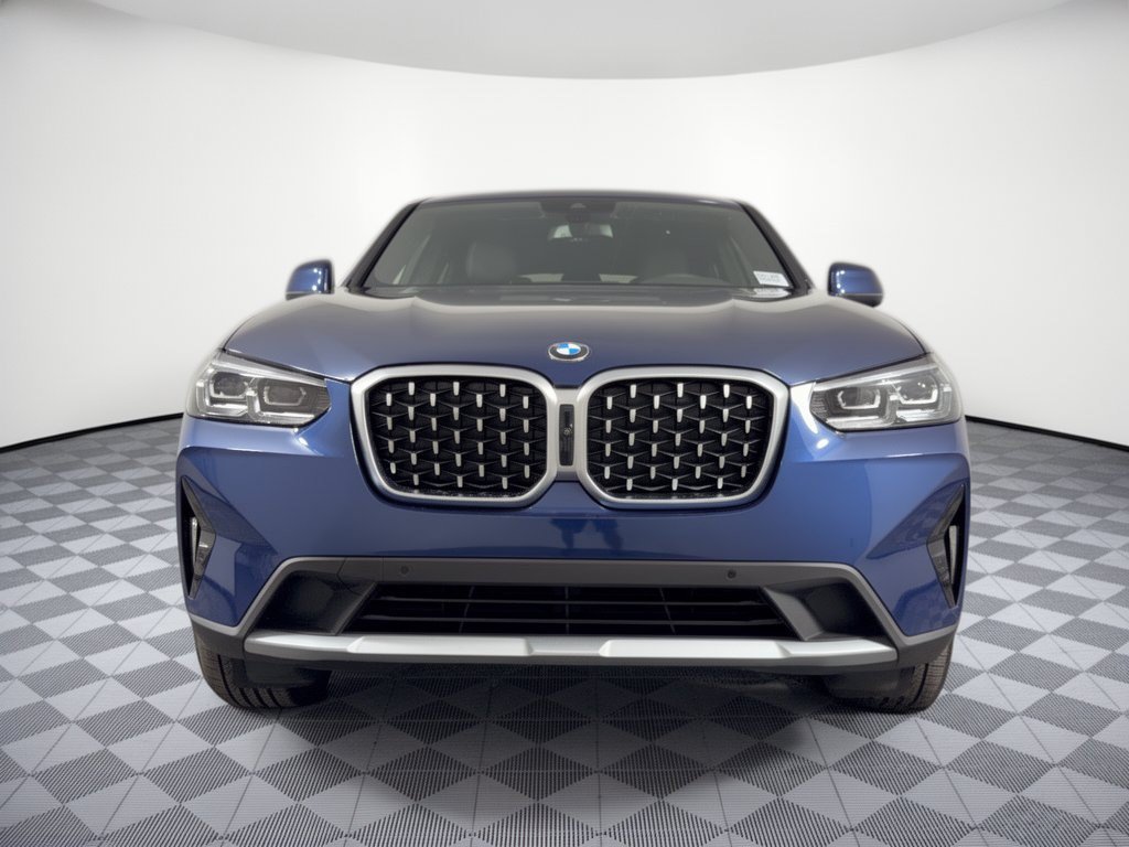 Used 2025 BMW X4 xDrive30i AWD/4WD image 6