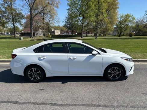 Certified 2024 Kia Forte LXS image 30