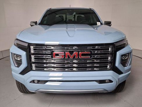 New 2026 GMC Canyon Denali image 8
