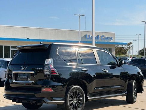 Used 2023 Lexus GX 460 Premium w/ Accessory Package AWD/4WD image 5