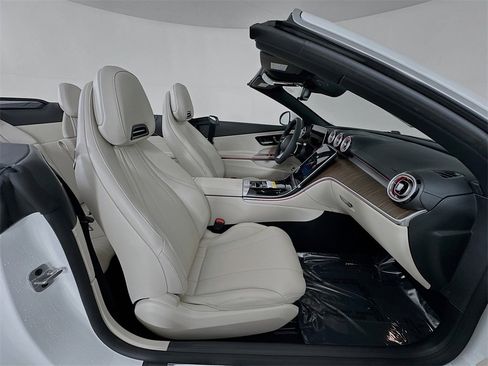 New 2026 Mercedes-Benz CLE 450 4MATIC Cabriolet image 29