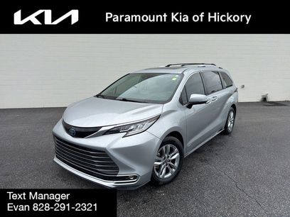 Used 2021 Toyota Sienna Limited