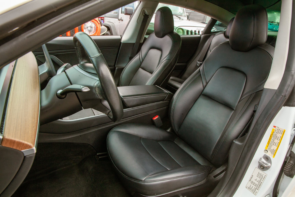 Used 2019 Tesla Model 3 Long Range RWD image 12