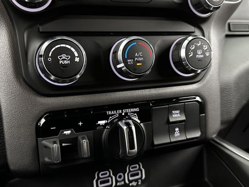 Used 2021 RAM 1500 Big Horn image 15