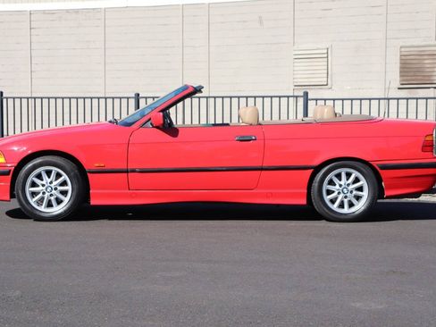 Used 1999 BMW 328i Convertible RWD image 5