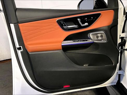 New 2026 Mercedes-Benz GLC 300 4MATIC image 11