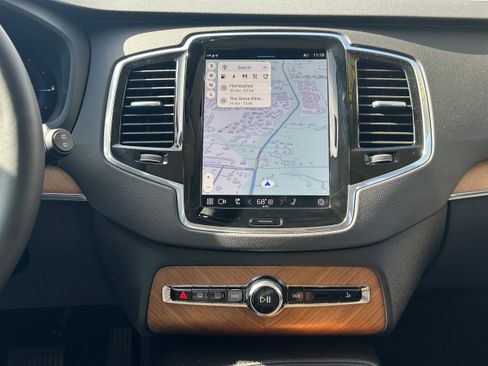 Certified 2024 Volvo XC90 T8 Plus w/ Protection Package Premier image 12