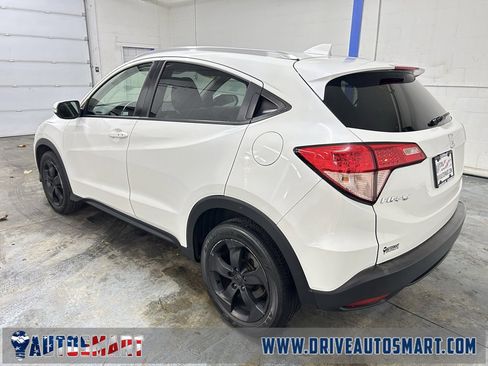 Used 2018 Honda HR-V EX-L image 7