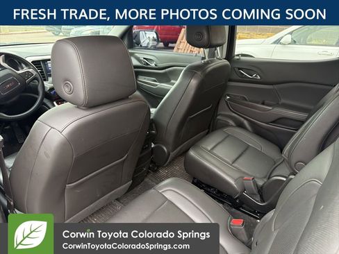 Used 2023 GMC Acadia SLT w/ Elevation Edition AWD/4WD image 9