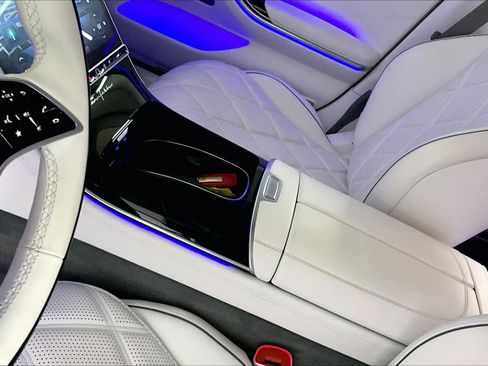 Certified 2023 Mercedes-Benz Maybach S 580 4MATIC image 17