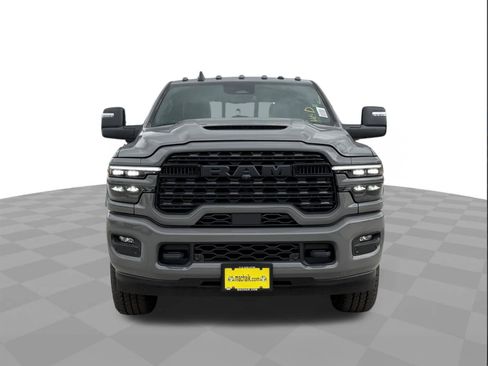 New 2026 RAM 2500 Limited AWD/4WD image 2
