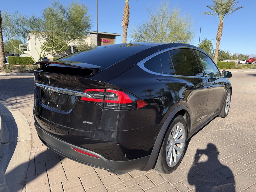 Used 2017 Tesla Model X 100D AWD/4WD image 4