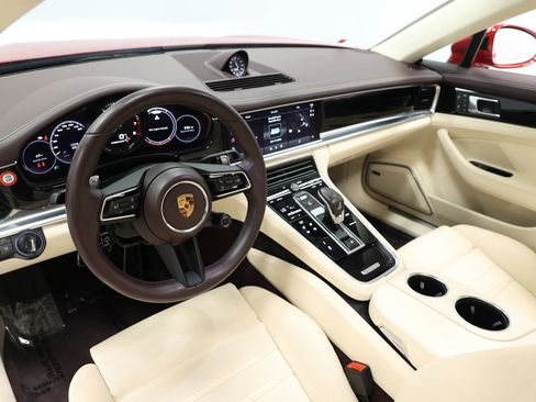Used 2023 Porsche Panamera 4 Platinum Edition image 2