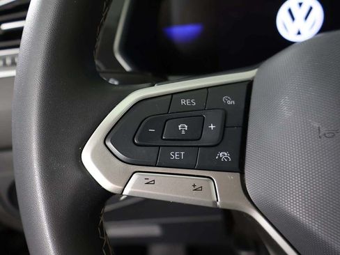 Used 2024 Volkswagen Tiguan S AWD/4WD image 40