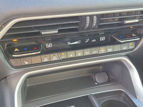 Used 2024 MAZDA CX-90 3.3 Turbo w/ Preferred Plus image 33