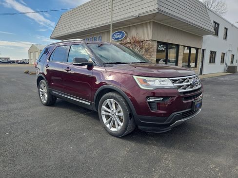 Used 2018 Ford Explorer XLT w/ Equipment Group 202A image 1
