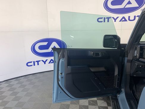 Used 2022 Ford Bronco Outer Banks image 14