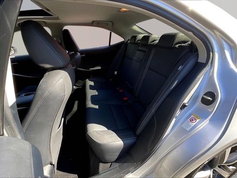 Used 2017 Lexus IS 300 AWD w/ Premium Package image 22