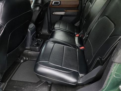 Used 2022 Ford Bronco Outer Banks w/ Sasquatch Package AWD/4WD image 12
