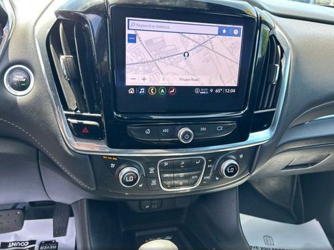 Used 2023 Chevrolet Traverse Premier AWD/4WD image 11