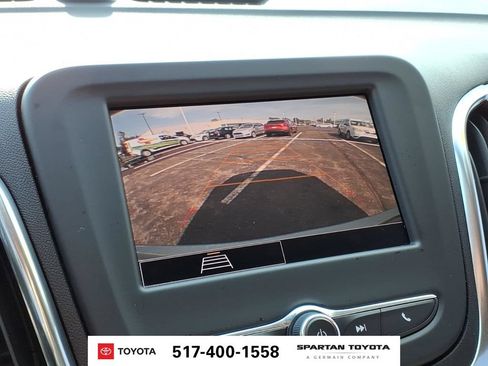 Used 2022 Chevrolet Equinox LT FWD image 24