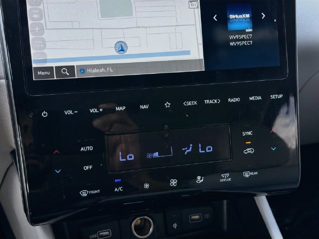 Certified 2024 Hyundai Tucson SEL w/ Convenience Package FWD image 17
