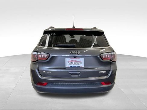 Used 2022 Jeep Compass Latitude AWD/4WD image 6