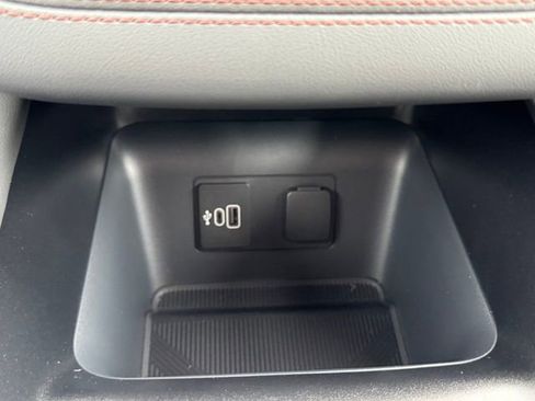 New 2026 Ford Explorer Active w/ Active Comfort Package AWD/4WD image 23